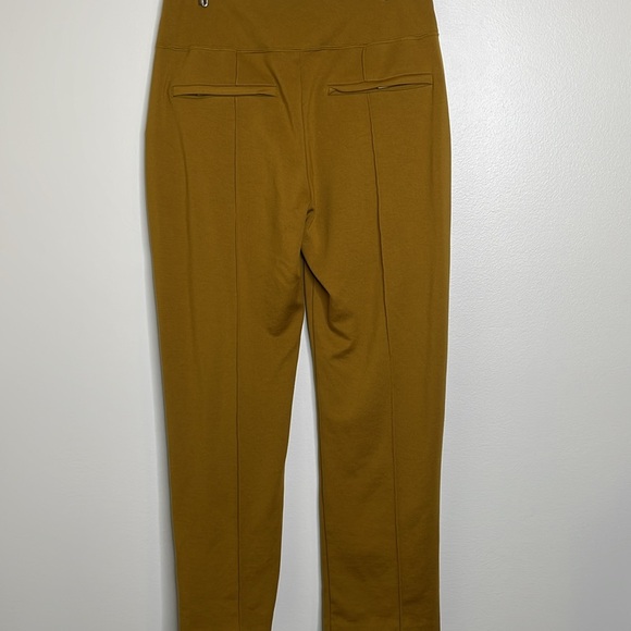 Athleta Eastbound Straight Pant Tencel Spandex Brass Yellow Pull-On Size 6P - Picture 7 of 14